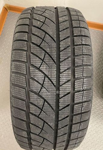 Wintervorhut stud ii. ROADX RX Frost wu01 215/55 r17. ROADX RXFROST wu02 275/50 r20.